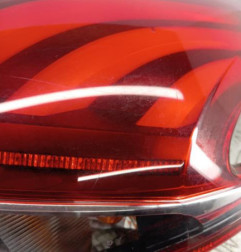 Feu arriere principal droit (feux) PEUGEOT 208 1 Photo n°4