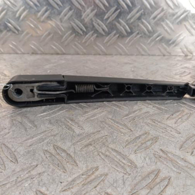 Bras essuie glace arriere PEUGEOT 308 2