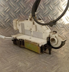 Serrure avant gauche PEUGEOT 407