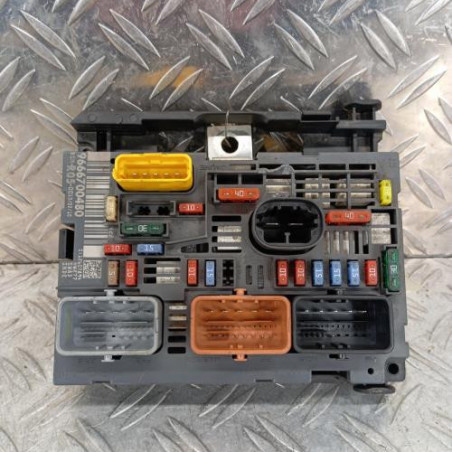 Boitier servitude moteur (BSM) PEUGEOT 308 1 SW Photo n°1