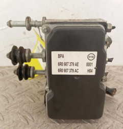 Bloc ABS (freins anti-blocage) VOLKSWAGEN POLO 5 Photo n°1