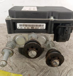 Bloc ABS (freins anti-blocage) VOLKSWAGEN POLO 5 Photo n°4