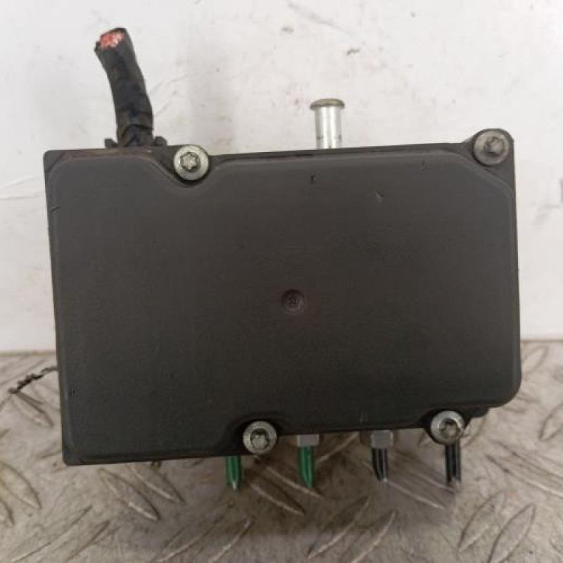 Bloc ABS (freins anti-blocage) RENAULT CLIO 2 CAMPUS Bloc ABS (freins anti-blocage) RENAULT CLIO 2 CAMPUS