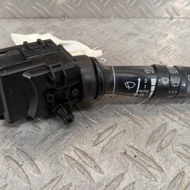 Commodo d'essuie glaces KIA SPORTAGE 3