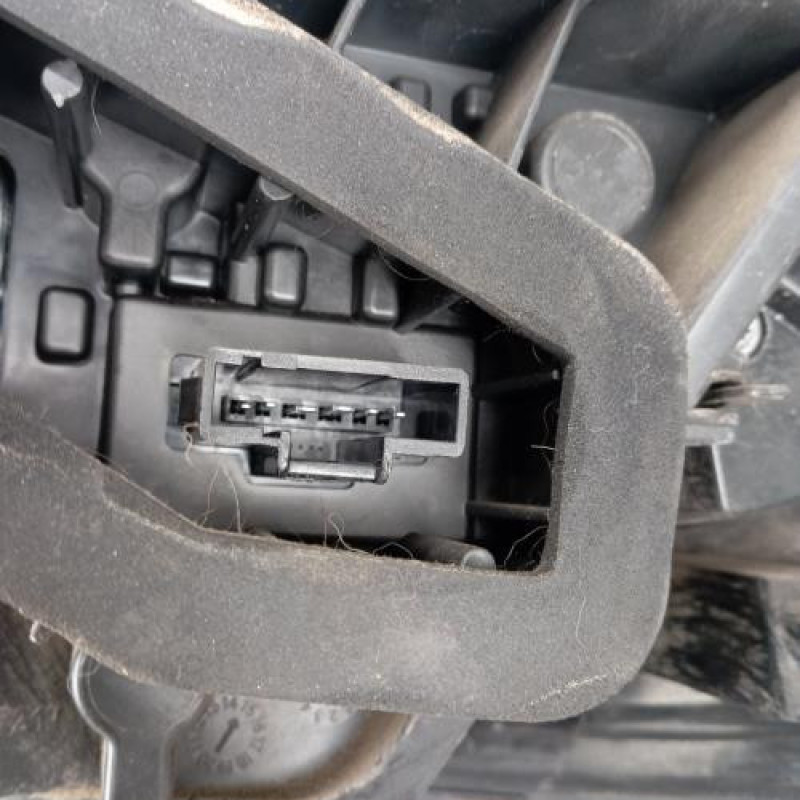 Feu arriere principal gauche (feux) DACIA SANDERO 2 Feu arriere principal gauche (feux) DACIA SANDERO 2