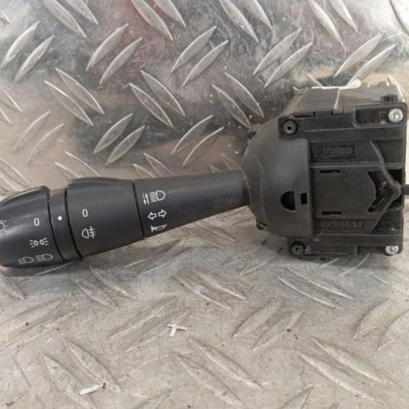 Commodo phare DACIA SANDERO 2