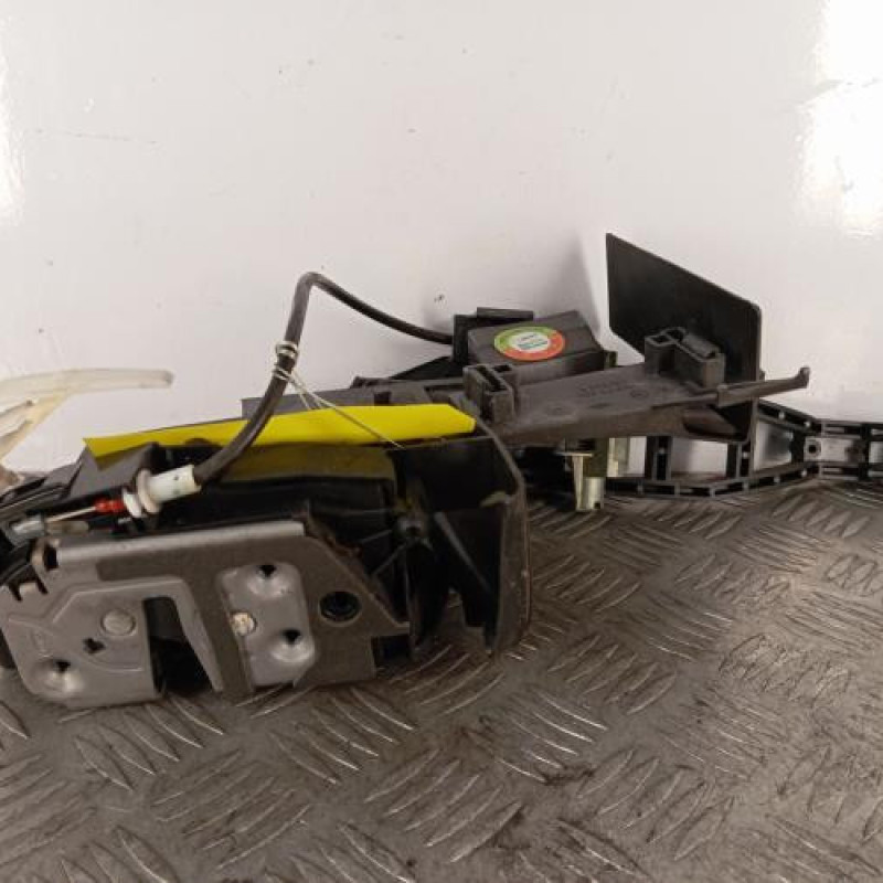 Serrure arriere gauche FORD C-MAX 2