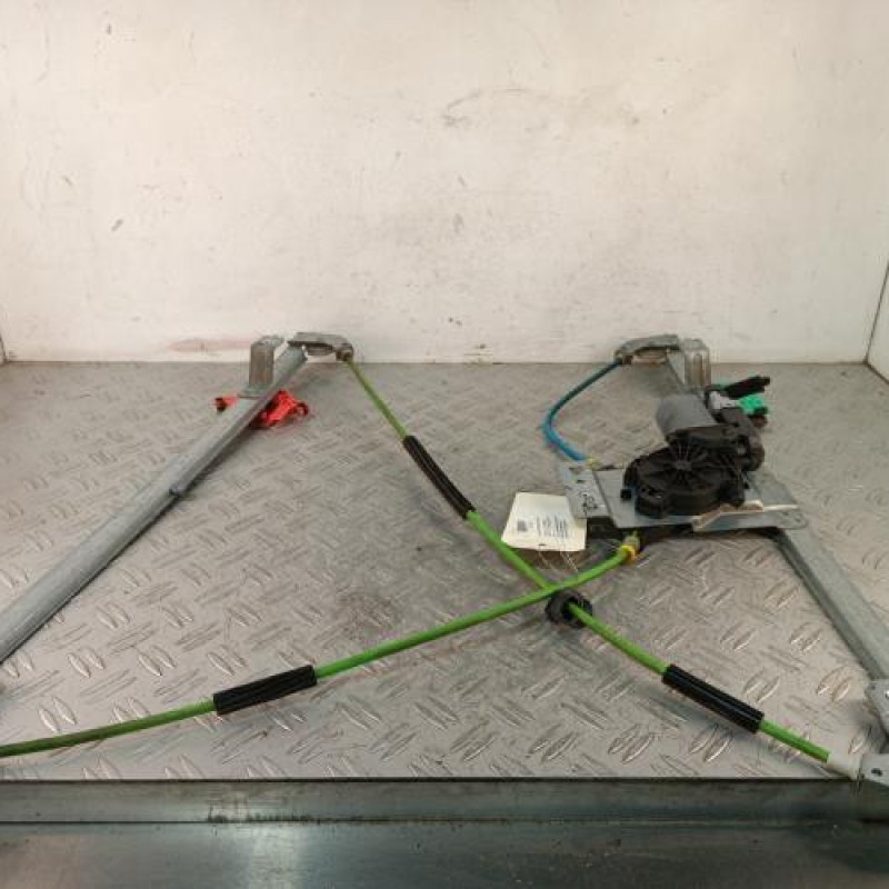 Leve vitre electrique avant droit PEUGEOT EXPERT 2