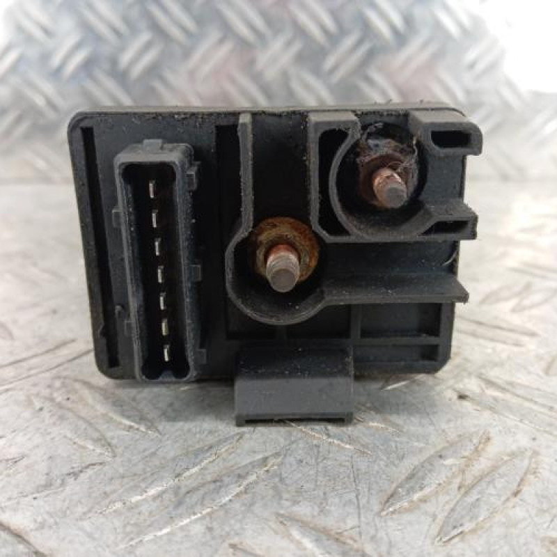 Boitier de prechauffage PEUGEOT 106