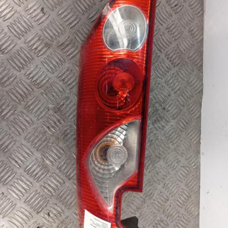 Feu arriere principal droit (feux) RENAULT KANGOO 2 Feu arriere principal droit (feux) RENAULT KANGOO 2