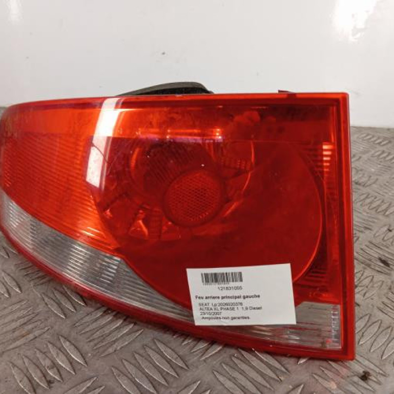 Feu arriere principal gauche (feux) SEAT ALTEA Feu arriere principal gauche (feux) SEAT ALTEA