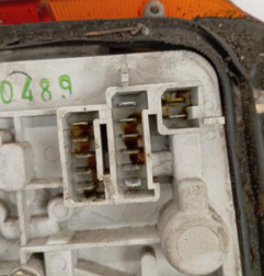 Feu arriere principal gauche (feux) PEUGEOT 205 Photo n°3