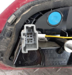 Feu arriere secondaire gauche (feux) FORD FIESTA 7 Photo n°4