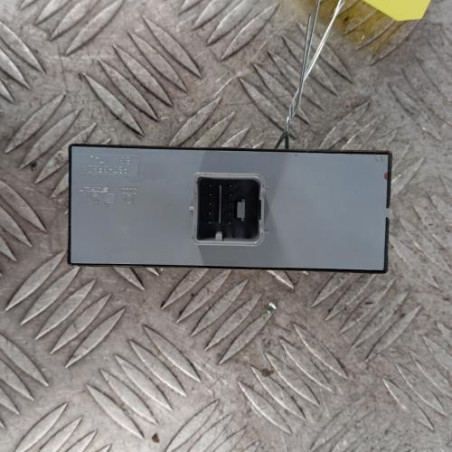 Interrupteur de leve vitre avant gauche VOLKSWAGEN POLO 5