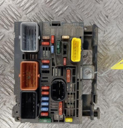 Boitier servitude moteur (BSM) PEUGEOT 308 1 Photo n°1