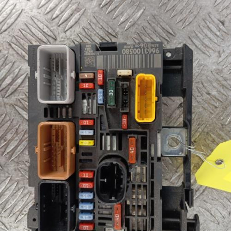 Boitier servitude moteur (BSM) PEUGEOT 308 1 Boitier servitude moteur (BSM) PEUGEOT 308 1