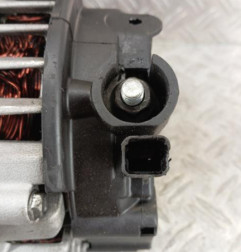 Alternateur PEUGEOT 508 1 SW Photo n°3