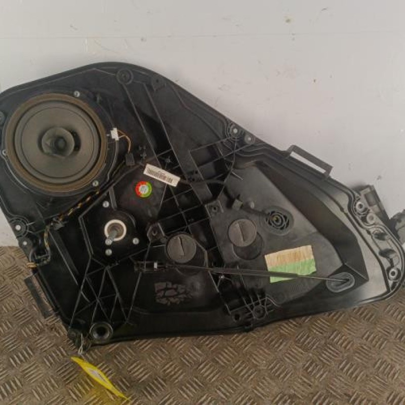 Serrure arriere gauche FORD FIESTA 6