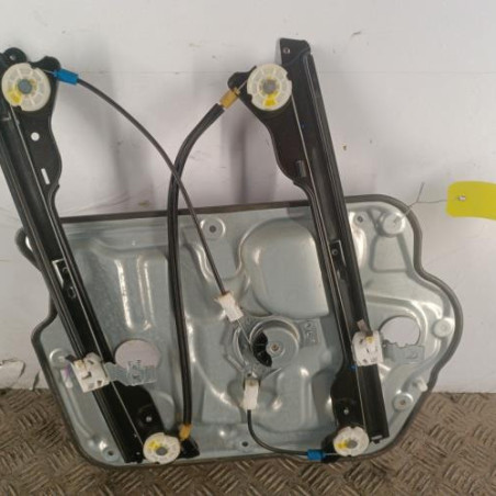 Leve vitre electrique avant droit NISSAN QASHQAI 1