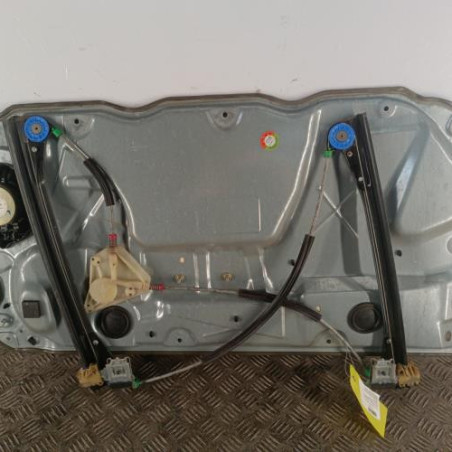 Leve vitre electrique avant droit VOLKSWAGEN POLO 4 Photo n°1