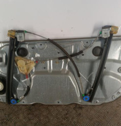 Leve vitre electrique avant gauche VOLKSWAGEN POLO 4