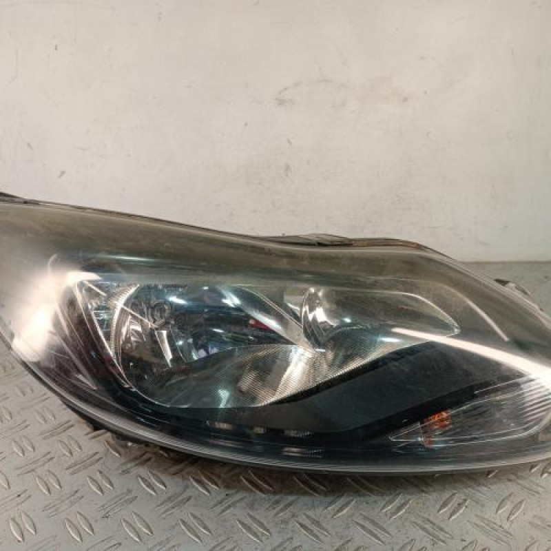 Optique avant principal droit (feux)(phare) FORD FOCUS 3