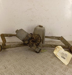 Moteur essuie glace arriere PEUGEOT 206 Photo n°1