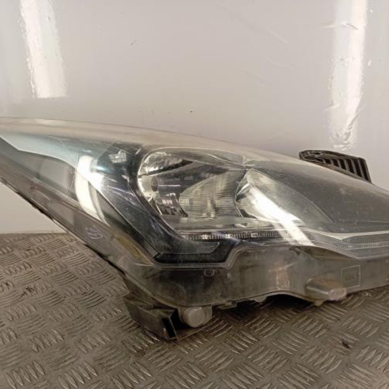 Optique avant principal droit (feux)(phare) PEUGEOT 3008 1