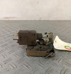 Serrure avant gauche PEUGEOT 106