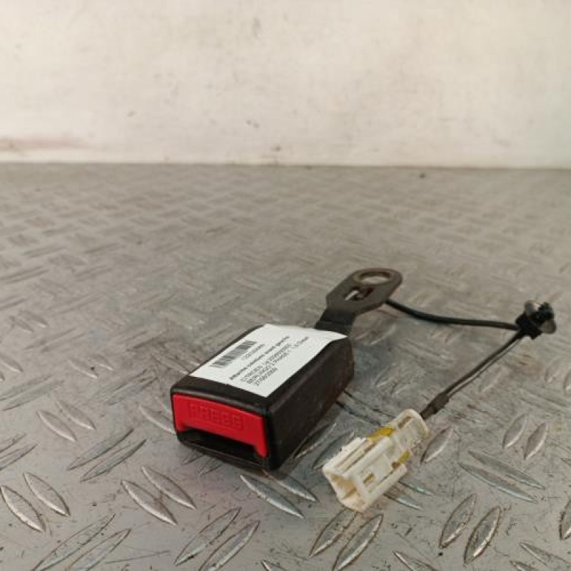 Attache ceinture avant gauche CITROEN BERLINGO 2