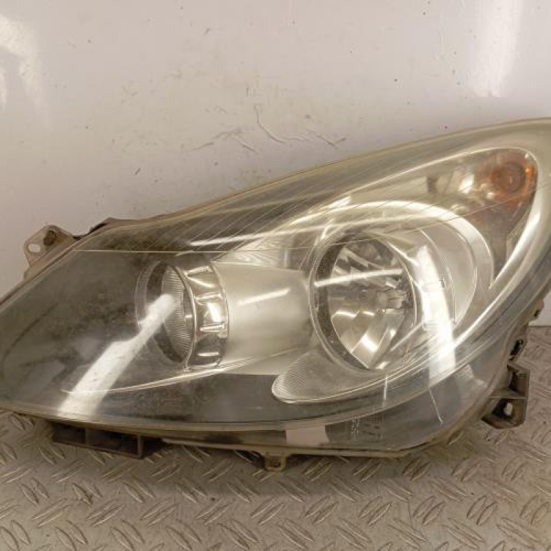 Optique avant principal gauche (feux)(phare) OPEL CORSA D