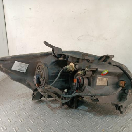 Optique avant principal gauche (feux)(phare) TOYOTA AURIS 1