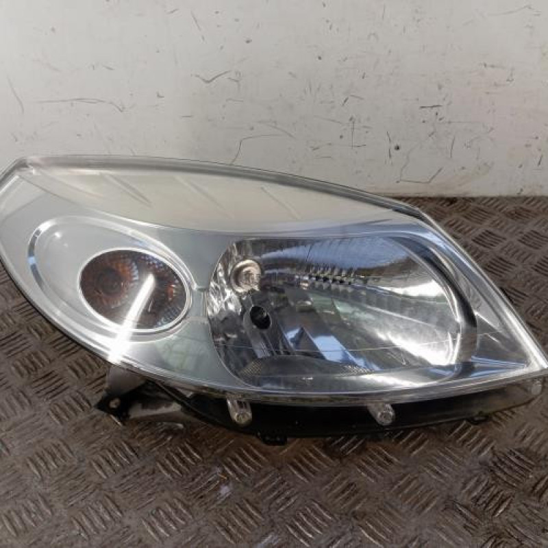 Optique avant principal droit (feux)(phare) DACIA SANDERO 1