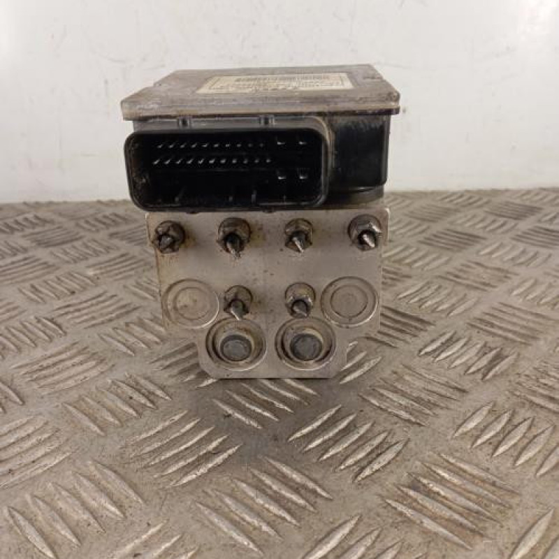 Bloc ABS (freins anti-blocage) RENAULT TRAFIC 2