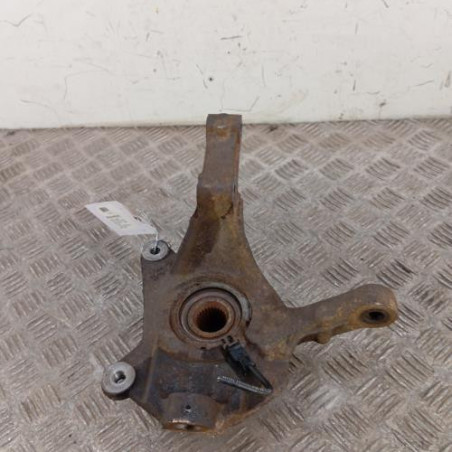 Moyeu avant droit RENAULT TRAFIC 2