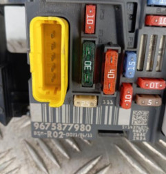 Boitier servitude moteur (BSM) PEUGEOT 407