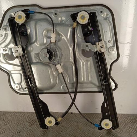 Leve vitre electrique avant droit NISSAN QASHQAI 1