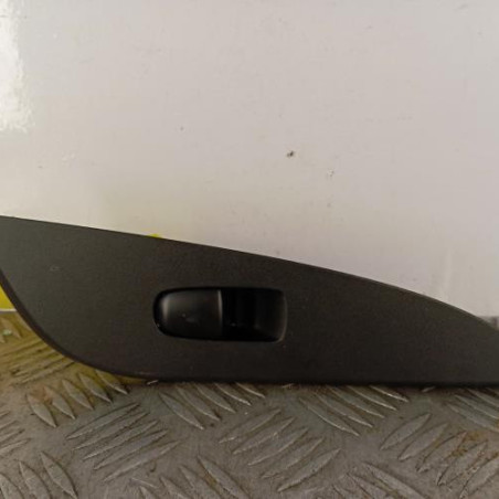 Interrupteur de leve vitre arriere gauche NISSAN PULSAR Photo n°1