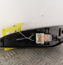 Interrupteur de leve vitre arriere gauche NISSAN PULSAR Photo n°3