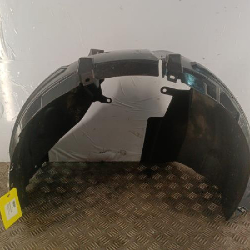 Pare boue avant droit NISSAN PULSAR