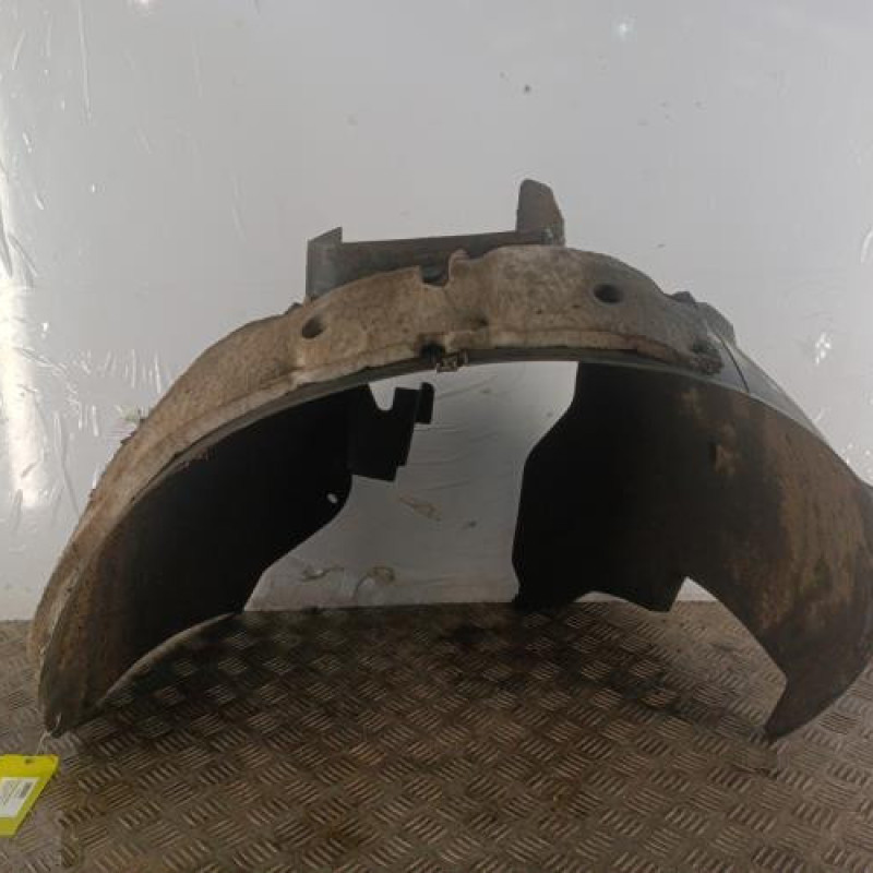 Pare boue avant droit PEUGEOT 3008 1