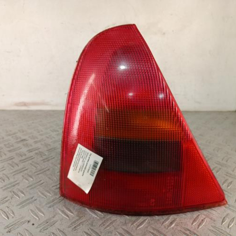Feu arriere principal gauche (feux) RENAULT CLIO 2