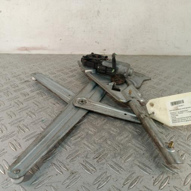 Leve vitre electrique avant gauche RENAULT TWINGO 1