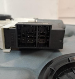 Leve vitre electrique avant droit SEAT IBIZA 3 Photo n°3