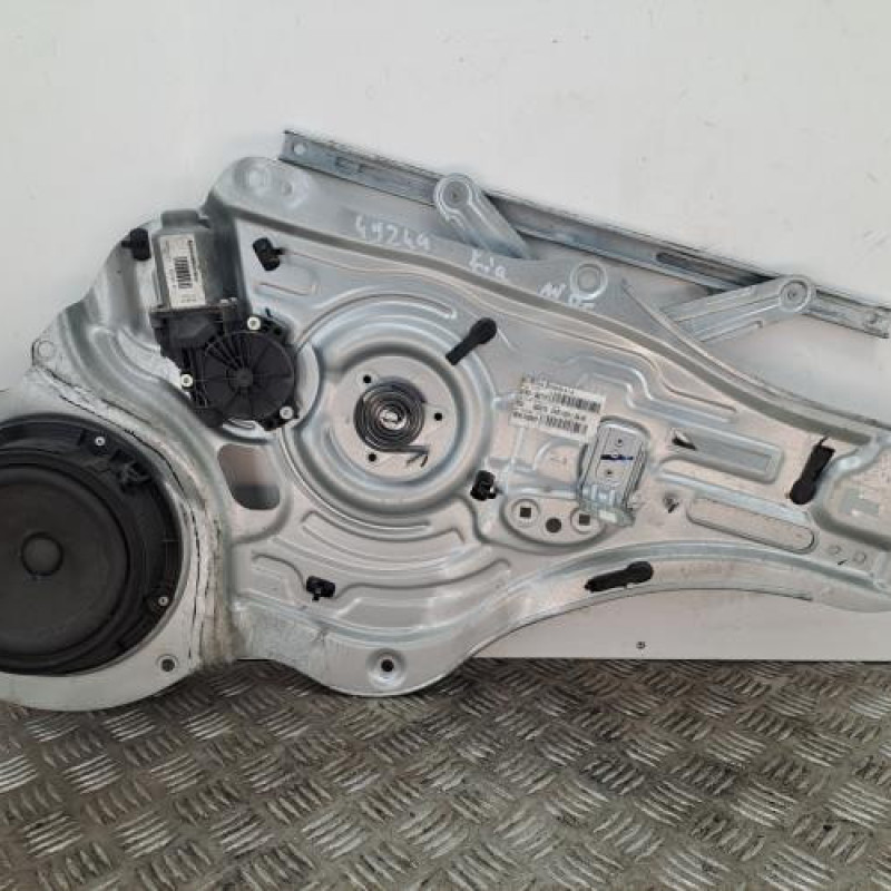 Leve vitre electrique avant droit KIA SPORTAGE 3