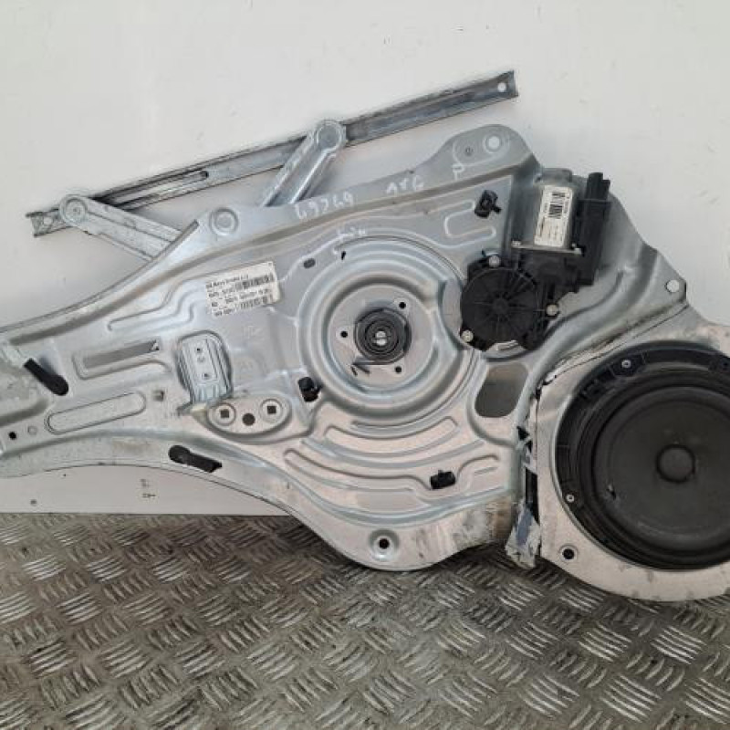 Leve vitre electrique avant gauche KIA SPORTAGE 3