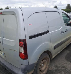 Boitier BSI PEUGEOT PARTNER 2 Photo n°6