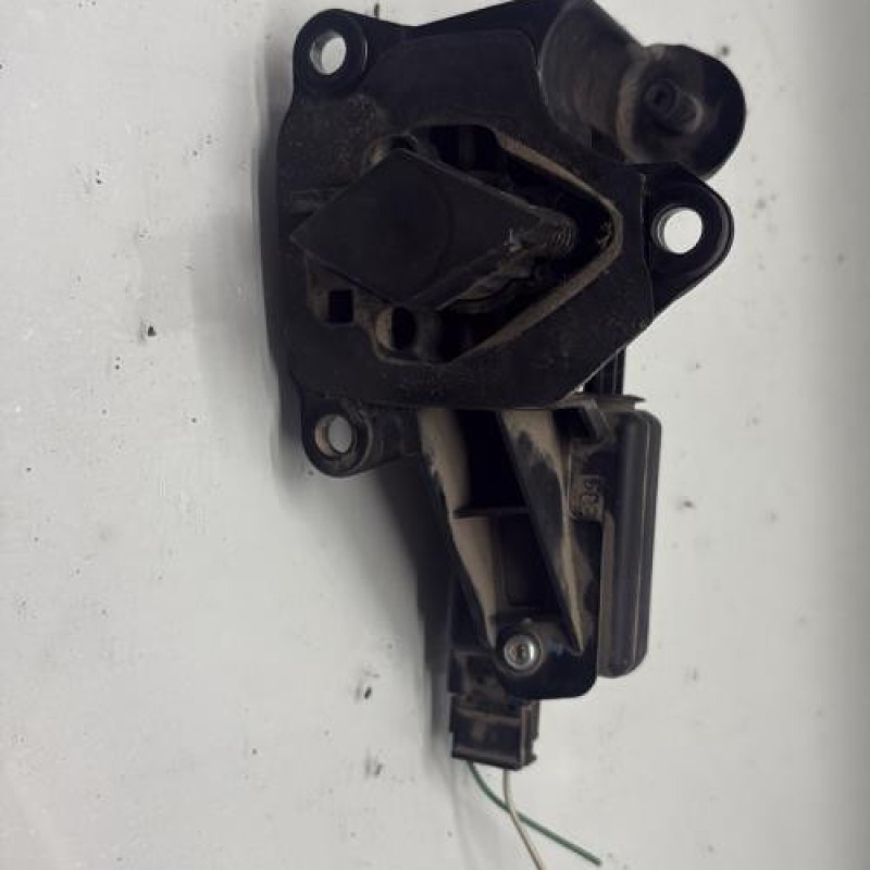 Bouton de coffre RENAULT CLIO 2 CAMPUS