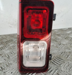 Feu de recul droit RENAULT TRAFIC 3 Photo n°1