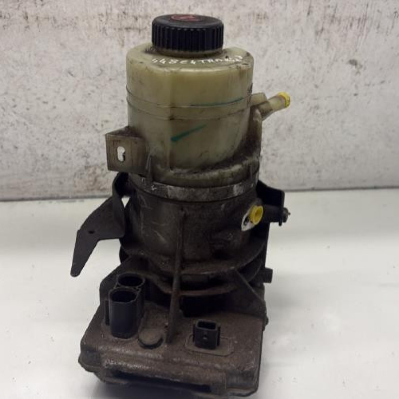 Pompe de direction RENAULT TRAFIC 3